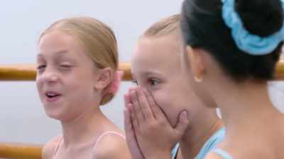 Girls, as you can see,
this was very difficult, - On Pointe