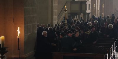 Giuliano! No! No!
My boy! - Medici: Masters of Florence