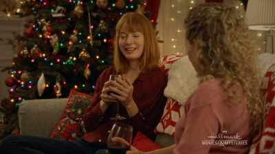 Give him a call, I don't
think he's seeing anyone. - Our Christmas Love Song
