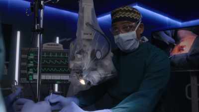 Give Dr. Melendez
the mandibular channel retractor - The Good Doctor