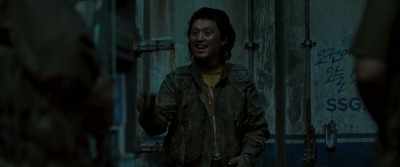 - Give it to me.
- Here you go! - Peninsula