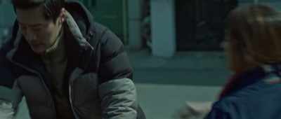 - Give it to me.
- You should have gloves on - Miss Baek