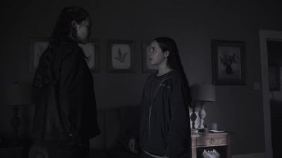 Give me your coat. - Fear the Walking Dead