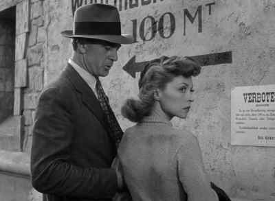 Give me your coat. - Cloak and Dagger