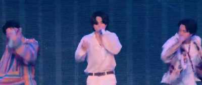 ♪ Give me your hand, save me, save me ♪ - BTS: Permission to Dance on Stage - LA