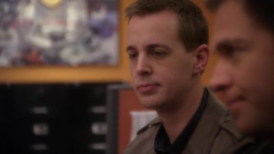 Give me her number. - NCIS