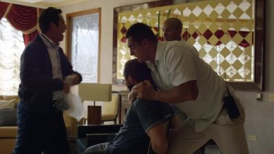Give me that shit. Get out.
Motherfucker! - Narcos