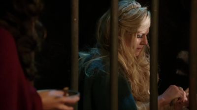 Give me your spoon. - Once Upon a Time