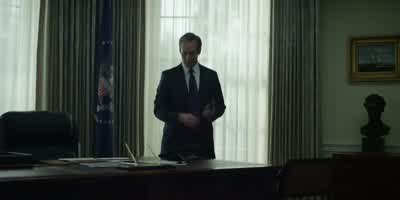Give me the private line, please. - House of Cards