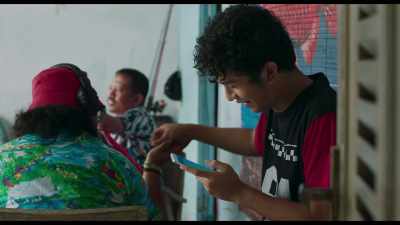 Give me money - Yuni