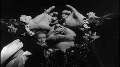 Give me some light! - Hamlet