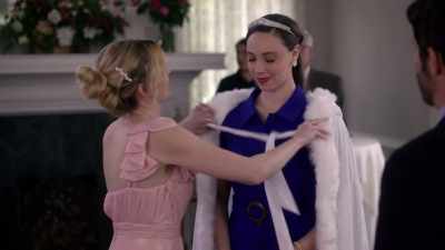 Give me that. And that. - The PA and the Manhattan Prince