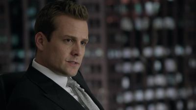 Give him the file. - Suits