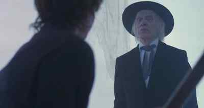 Give me the necklace! - Poltergeist III