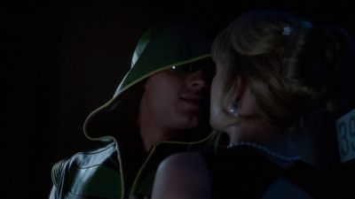 Give me the necklace. - Smallville