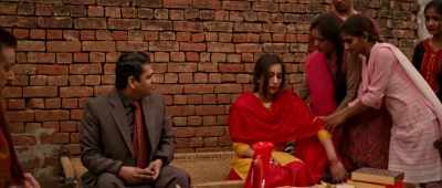 Give me the ring. - Mukkabaaz
