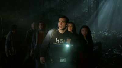 give-the-weapon-ej - The Crossing