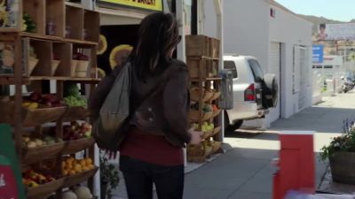 Give me those. - Sons of Anarchy
