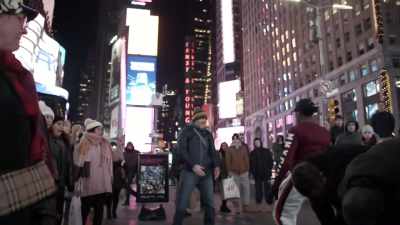 - Give us some New York energy!
- Whoo! - New York Homicide