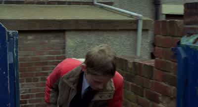Give us the bag. - Billy Elliot