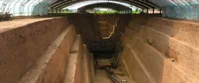 Given the tomb owner was young, - Mysteries of the Terracotta Warriors