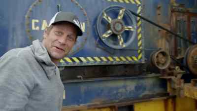 Giving it some [bleep]. - Bering Sea Gold