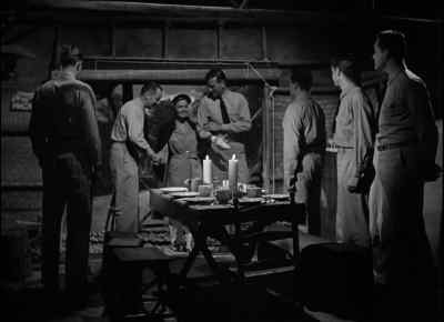 -Glad to see you aboard, Miss Davyss.
-Thank you. Good evening. - They Were Expendable