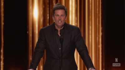 Glaser, Schulz, Hinchcliffe,
two racist bears. - The Roast of Tom Brady