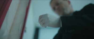 (glass clanging) - Blame
