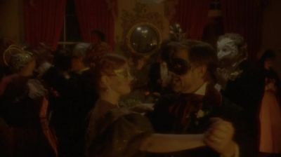 [GLASS CLINKS] - American Horror Story
