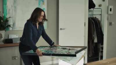 (glass shattering) - The Chelsea Detective