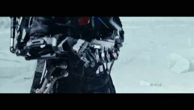 [glass shatters] - The Wandering Earth