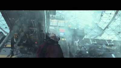 [glass shatters] - The Wandering Earth