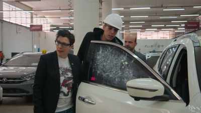 [glass squeaks] - Sue Perkins: Perfectly Legal