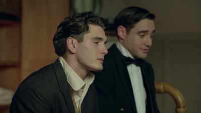 [ Glasses clink ] - Grand Hotel