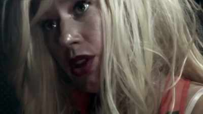 Gledaj, mogu da hodam! - Dracula in a Women's Prison