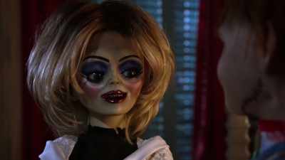 -Glen?
-Guess again, Daddy. - Doc of Chucky