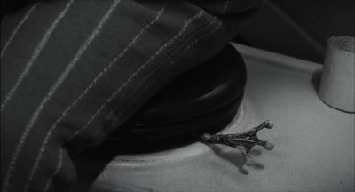 (GLUGGING) - Frankenweenie