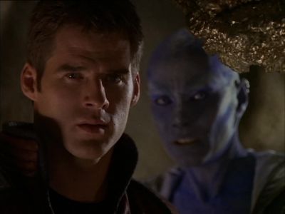(gnashing and ripping) - Farscape