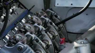 Go 27 races with the same
motor, same transmission, - Street Outlaws No Prep Kings Team Attack