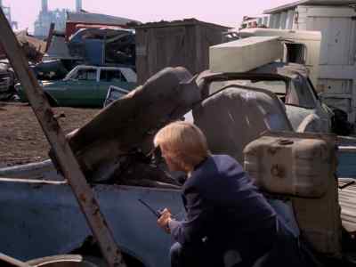 Go ahead, come on! All right, stop here. - Wonder Woman