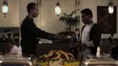 Shh. Go ahead, take those bananas. Thanks. Forget it, I'm not eatin' that. Take it back. - Certainly - Beverly Hills Cop