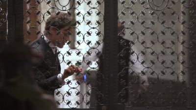 Go around.MAN: Go around the other way. - White Collar