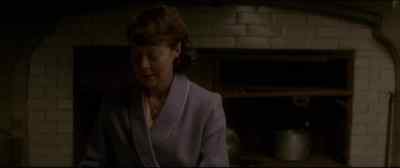 Go away! - The Woman in Black 2: Angel of Death