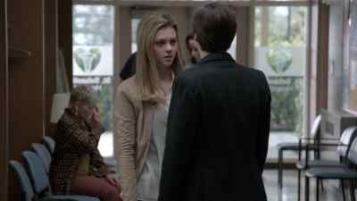 Go back and talk to your mom, okay?
She needs you. - Bates Motel
