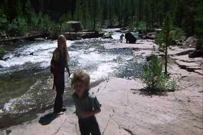 Go back and tell mom! Quick! - The Adventures of the Wilderness Family