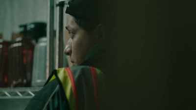 Go down to the window.
Yes, you, over there. Move now. - I Carry You with Me