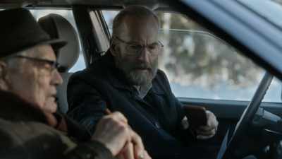 - Go. Give me this.
- Your father is a very important man, - Lucky Hank