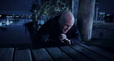 - Go, go, go, go!
- Dispatch, multiple 10-53s. - Brawl in Cell Block 99