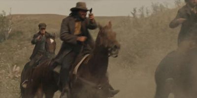 Go, go! Let's go, boys! Yah, yah! - Billy the Kid